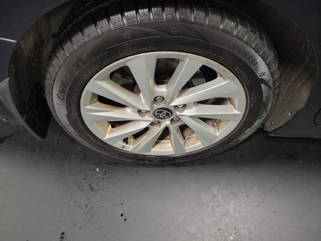Used 2024 Toyota Camry SE FWD image 11