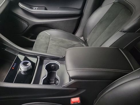 Used 2025 Jeep Grand Cherokee L Laredo image 28