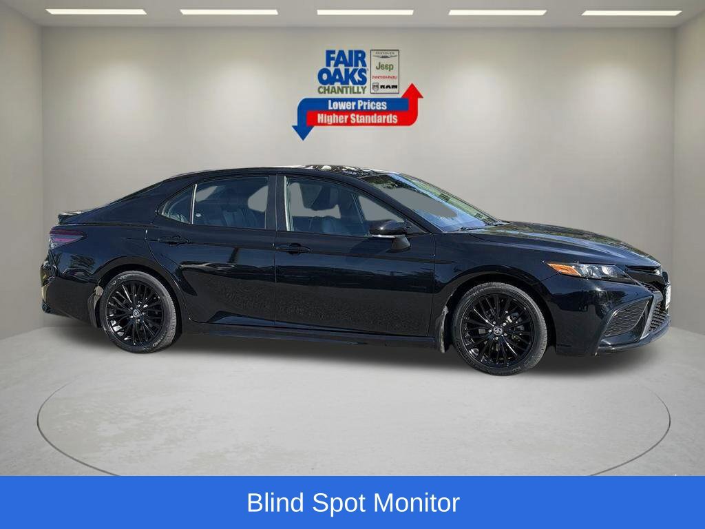 Used 2022 Toyota Camry SE w/ Convenience Package FWD image 6