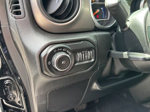 Used 2020 Jeep Wrangler Unlimited Sport AWD/4WD image 20