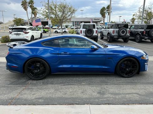 Used 2018 Ford Mustang GT RWD image 9