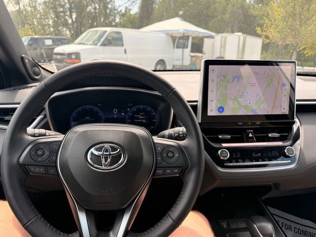 Used 2026 Toyota Corolla Cross XLE w/ Convenience Package FWD image 2