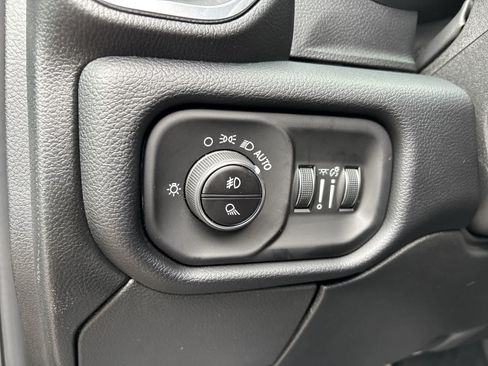 New 2026 RAM 3500 Laramie AWD/4WD image 12