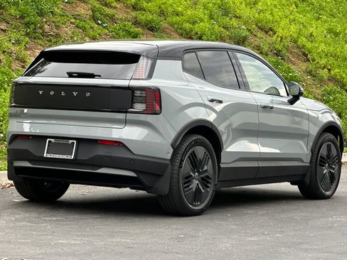 New 2026 Volvo EX30 Cross Country Ultra image 5