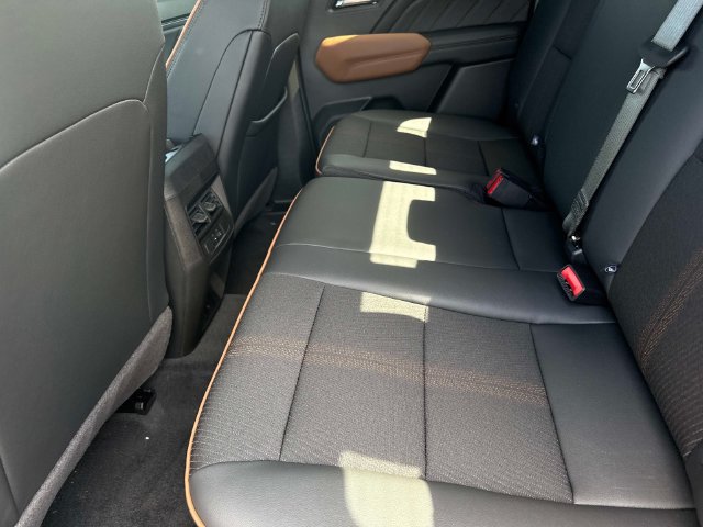 New 2026 GMC Canyon AT4 AWD/4WD image 12
