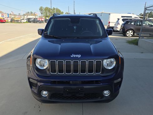 Used 2019 Jeep Renegade Latitude FWD image 4