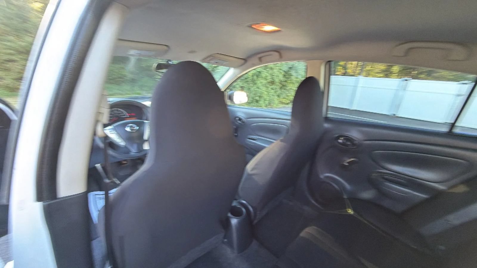 Used 2015 Nissan Versa S Plus FWD image 33