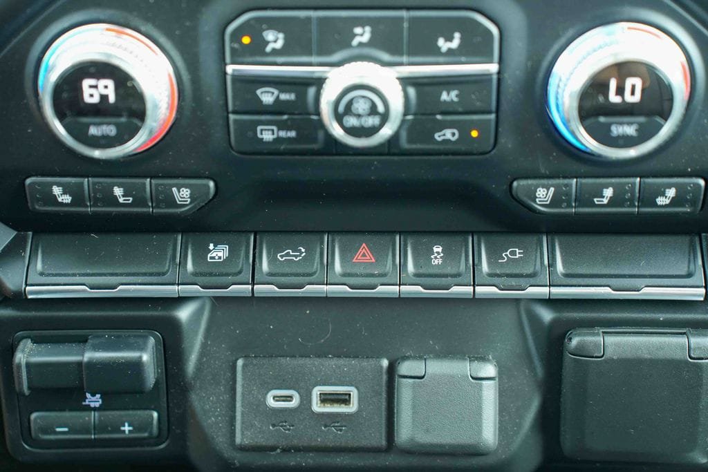 Used 2022 GMC Sierra 2500 SLT w/ SLT Convenience Package AWD/4WD image 38
