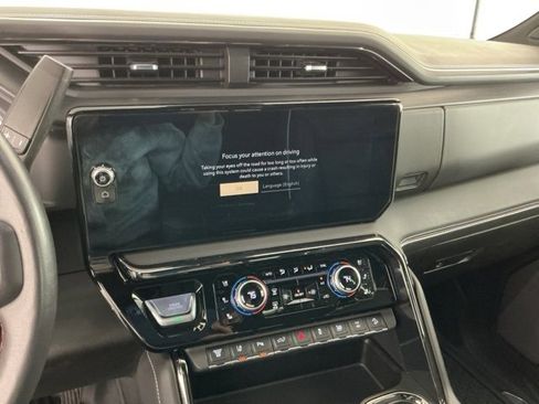 Used 2024 GMC Sierra 2500 AT4X image 22