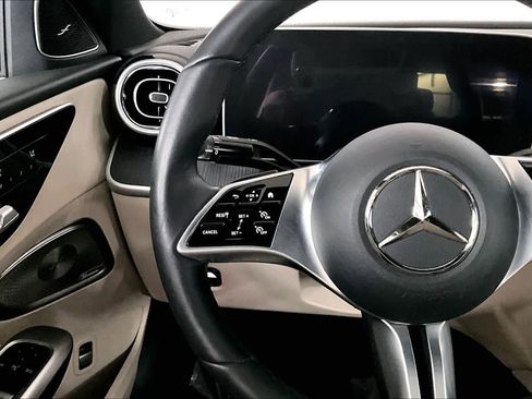 Used 2024 Mercedes-Benz C 300 4MATIC Sedan image 24