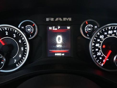 Used 2020 RAM 1500 Big Horn AWD/4WD image 14