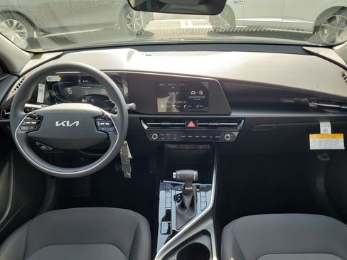 New 2026 Kia Niro LX FWD image 17