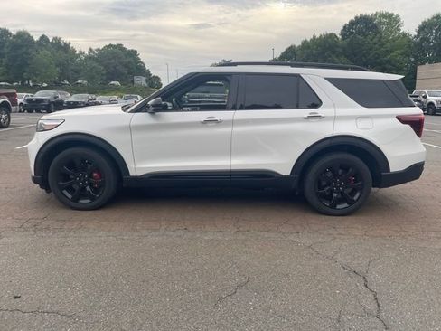 Used 2023 Ford Explorer ST w/ Equipment Group 401A AWD/4WD image 3