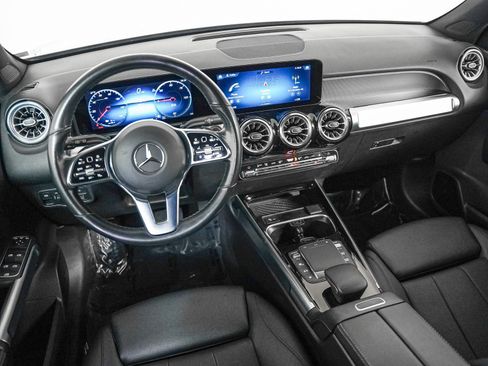 Certified 2023 Mercedes-Benz EQB 300 4MATIC image 18