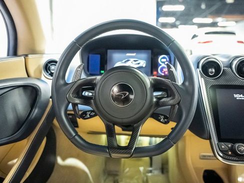 Used 2017 McLaren 570S Coupe image 39