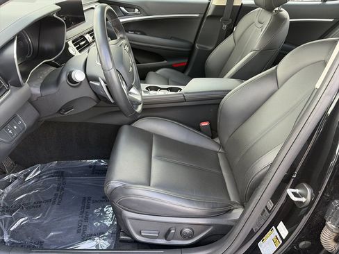 Used 2026 Genesis G70 2.5T RWD image 18