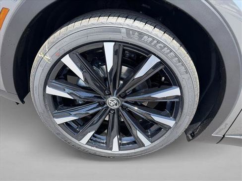 New 2026 Toyota Crown Platinum AWD/4WD image 16