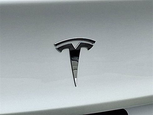Used 2022 Tesla Model 3 Long Range image 32