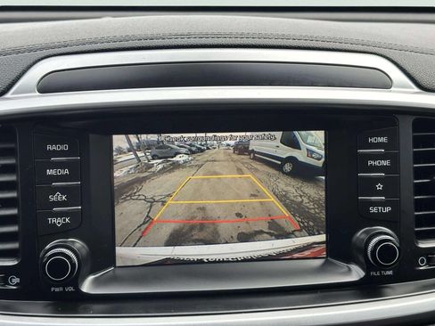 Used 2020 Kia Sorento LX w/ LX I4 Convenience Package image 26