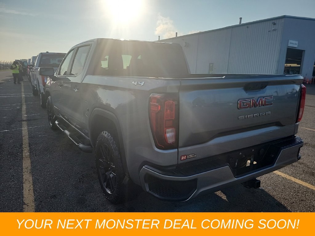 Used 2023 GMC Sierra 1500 Pro w/ Graphite Edition AWD/4WD image 3