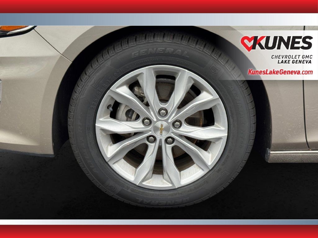Used 2025 Chevrolet Malibu LT FWD image 12