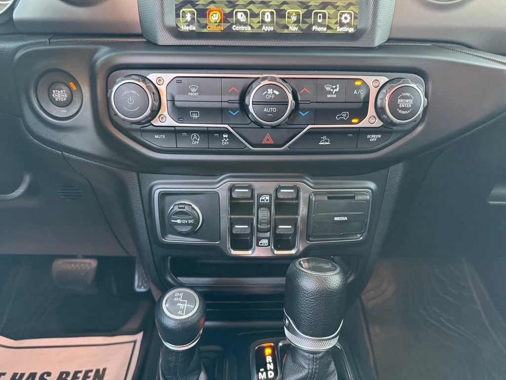 Used 2022 Jeep Wrangler Unlimited Sport AWD/4WD image 21