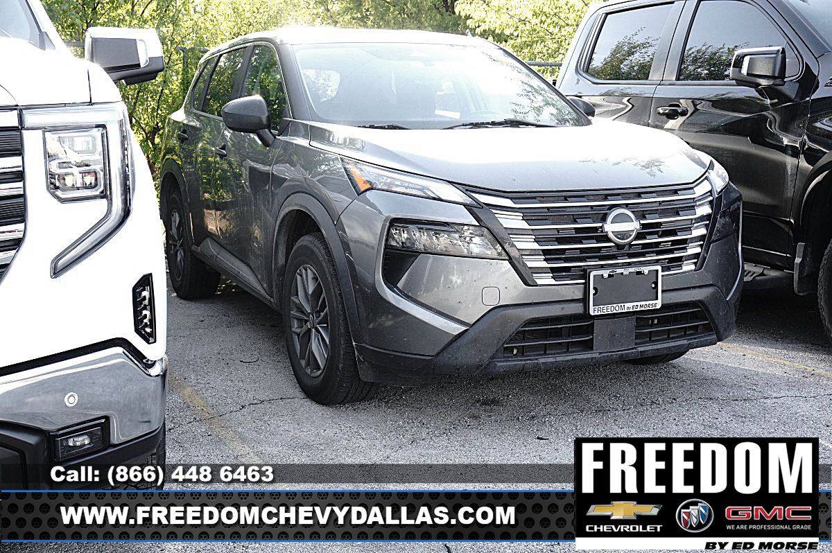 Used 2024 Nissan Rogue S AWD/4WD image 1
