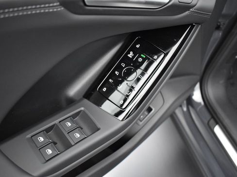 New 2027 Audi Q6 e-tron Premium AWD/4WD image 6