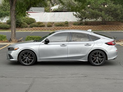 Used 2022 Honda Civic Sport Touring image 7