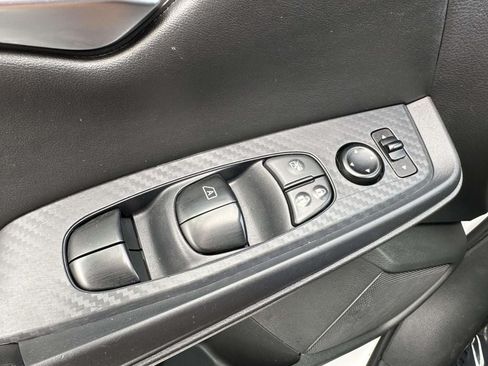 Used 2023 Nissan Sentra SV FWD image 31
