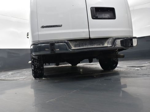 Used 2019 Chevrolet Express 2500 w/ Driver Convenience Package image 23