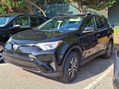 Used 2017 Toyota RAV4 LE w/ All Weather Liner Package AWD/4WD image 3