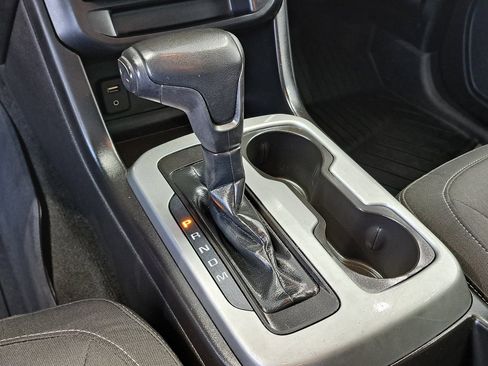 Used 2016 Chevrolet Colorado LT image 18