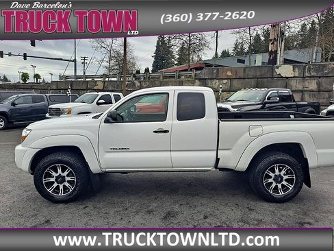 Used 2011 Toyota Tacoma 4x4 Access Cab image 7