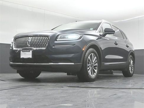 Certified 2023 Lincoln Nautilus Reserve image 34