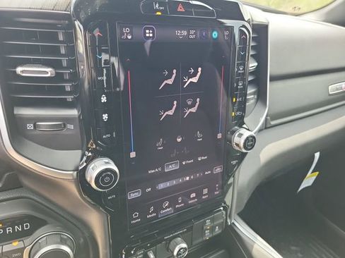 New 2026 RAM 1500 4x4 Crew Cab image 16