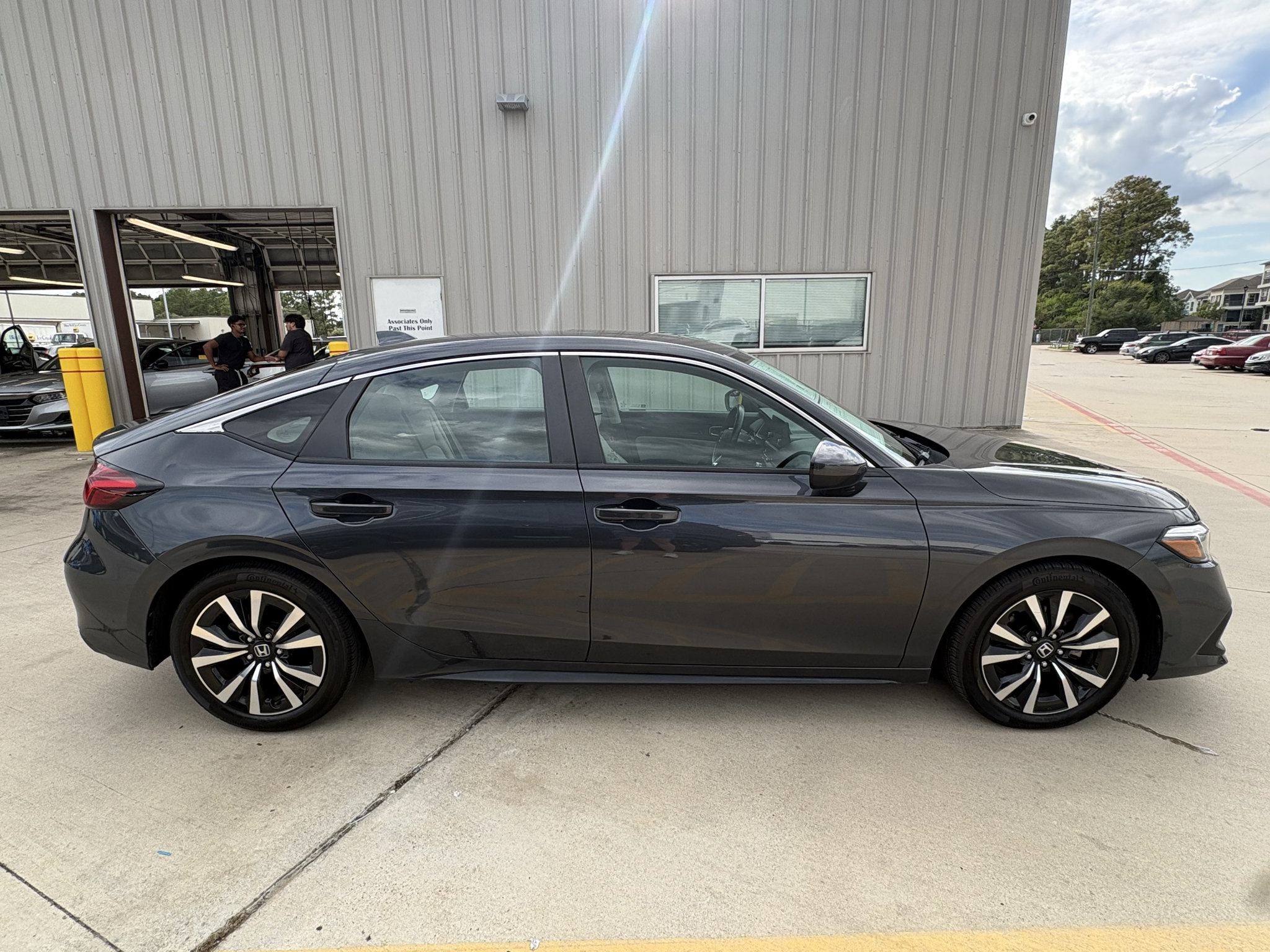 Certified 2024 Honda Civic EX-L image 9