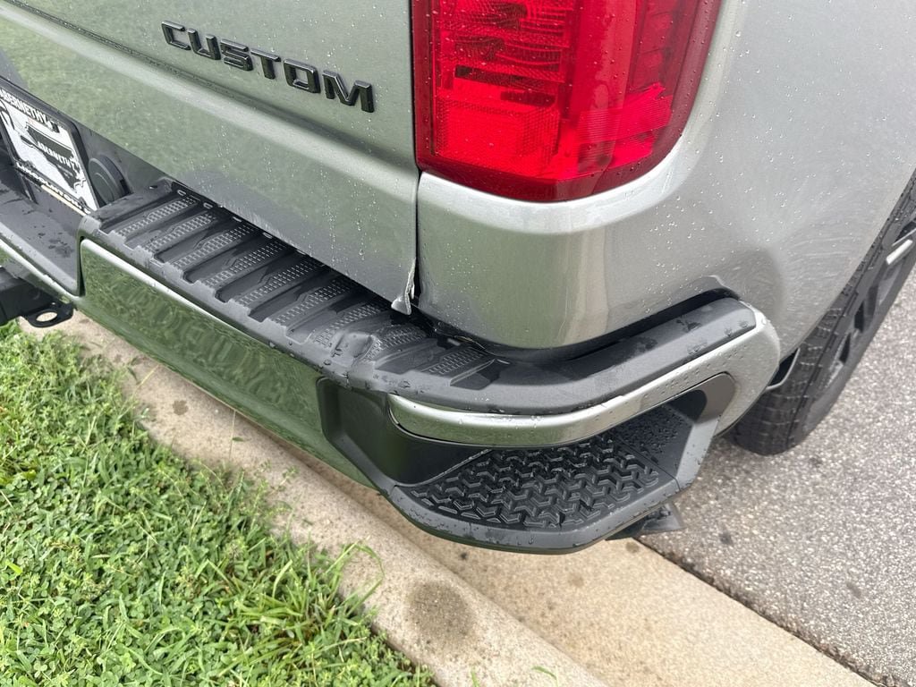 Used 2025 Chevrolet Silverado 1500 Custom w/ Turbomax Blackout Package AWD/4WD image 25