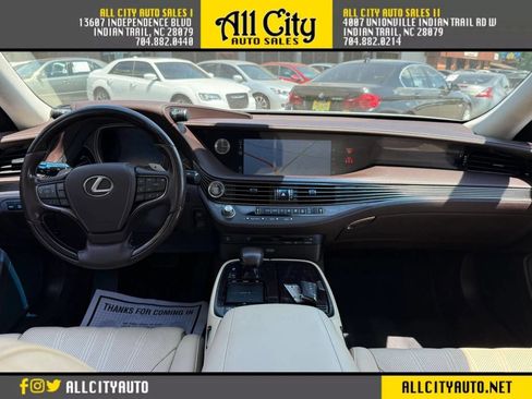 Used 2020 Lexus LS 500 w/ Interior Upgrade Package RWD image 28