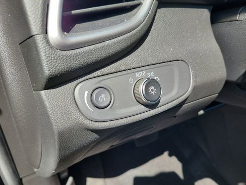 Used 2021 Chevrolet Trax LS w/ Tint and Cruise Package AWD/4WD image 21