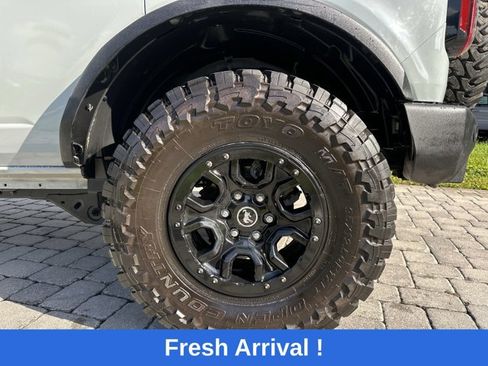 Used 2023 Ford Bronco Wildtrak AWD/4WD image 11