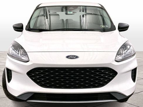 Certified 2022 Ford Escape S image 3