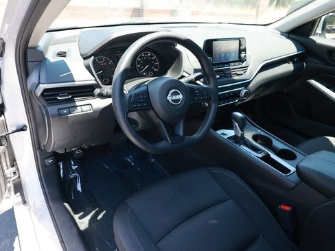 Used 2023 Nissan Altima 2.5 S FWD image 17