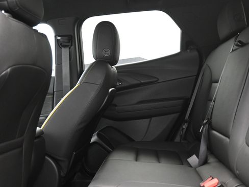 Used 2024 Chevrolet TrailBlazer ACTIV image 27