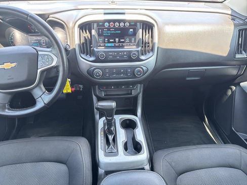 Used 2018 Chevrolet Colorado LT RWD image 15