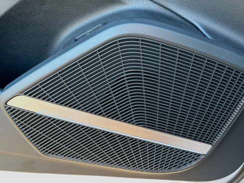 Used 2025 Audi SQ5 Premium Plus image 24