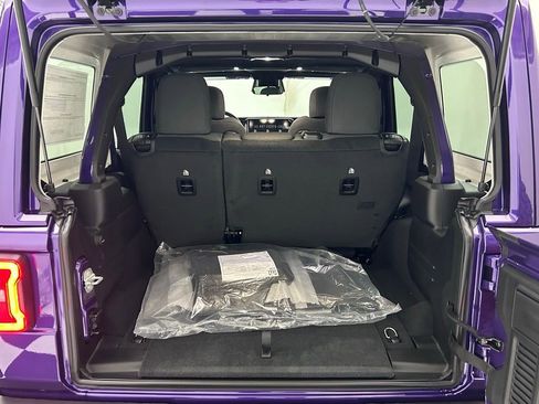 New 2026 Jeep Wrangler Unlimited Rubicon image 9