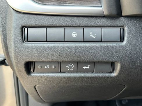 New 2026 Nissan Rogue Platinum w/ Tech Package image 17