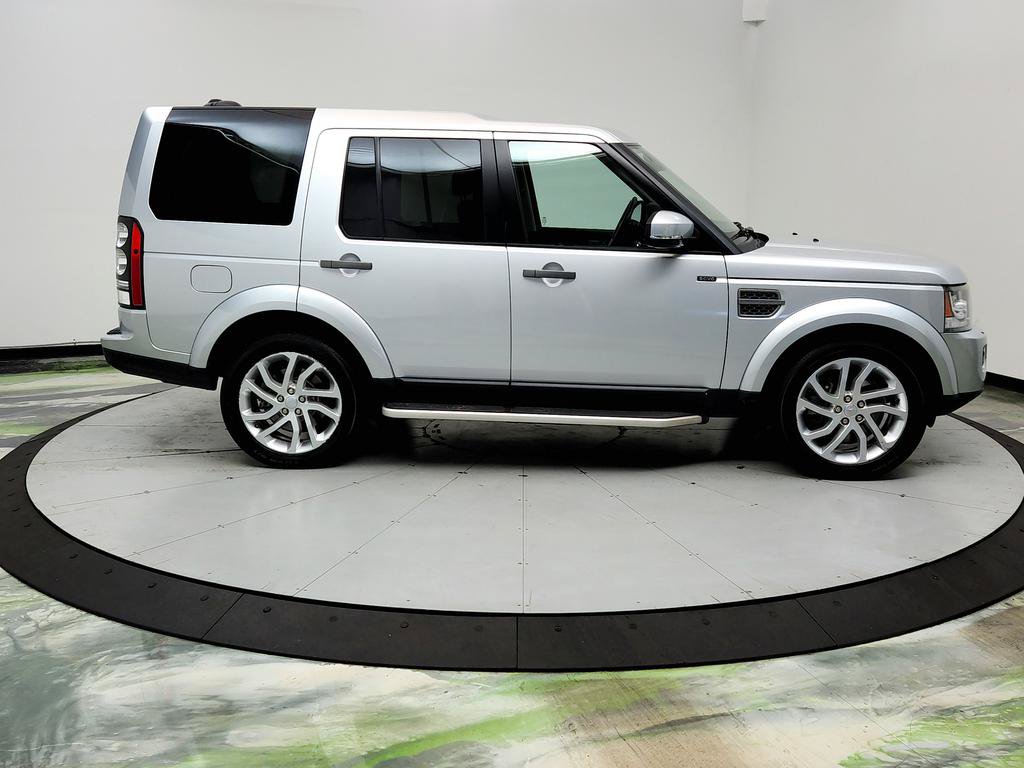 Used 2016 Land Rover LR4 AWD/4WD image 4