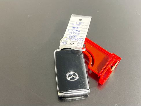 Used 2019 MAZDA MAZDA3 AWD Hatchback w/ Preferred Pkg image 35